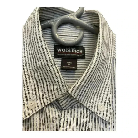 Woolrich Gray and White Striped Button Down Shirt Mens Medium Long Sleeve‎ - Picture 2 of 3